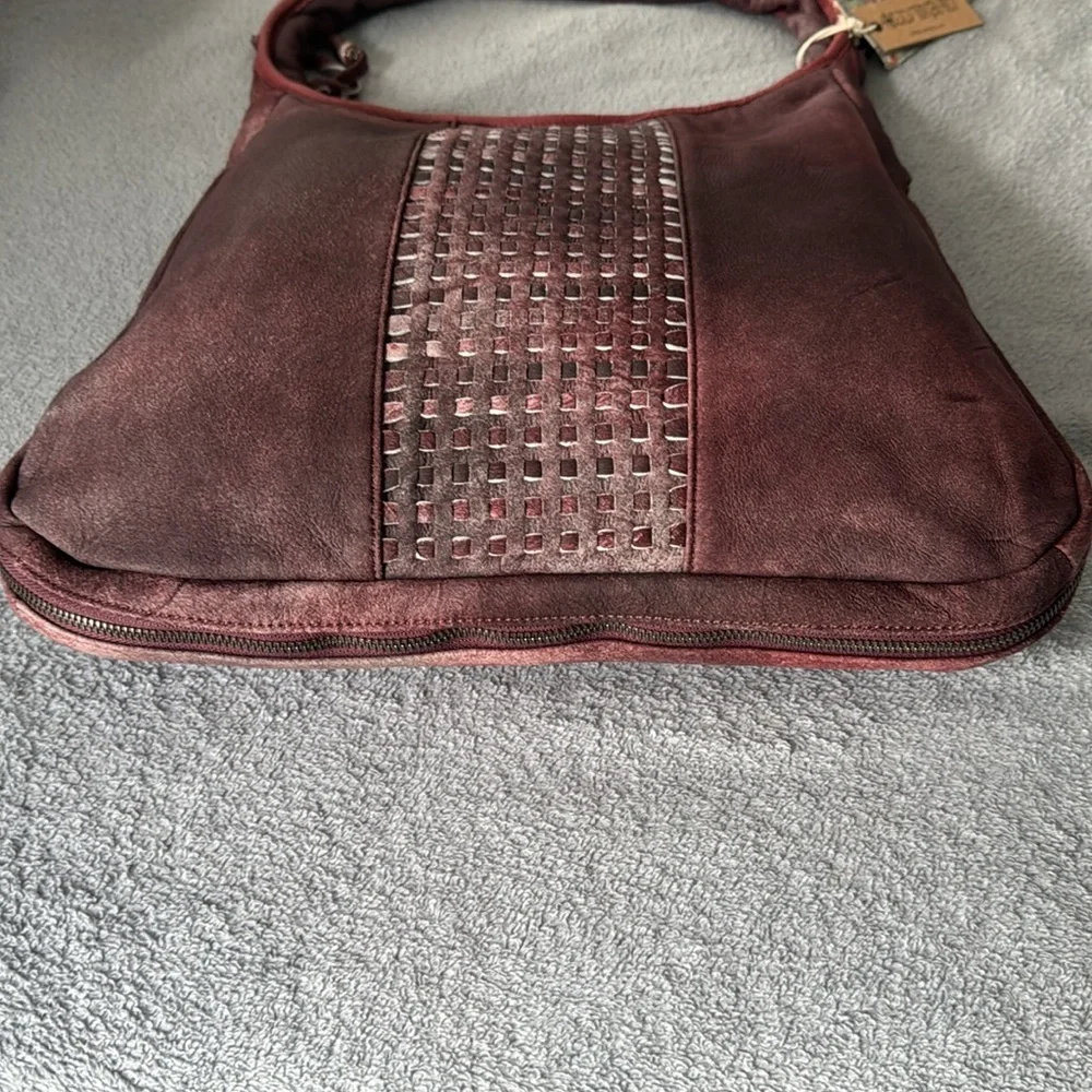 Old Trend Women's Genuine Leather Dorado Expandable Hobo Bag NWT - Picture 8 of 17